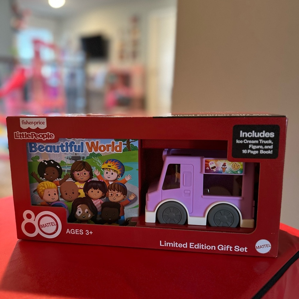 Fisher-Price Little People Ice Cream Truck Set - Purple NWT